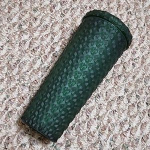 LIKE NEW 32oz dark green textured tumbler